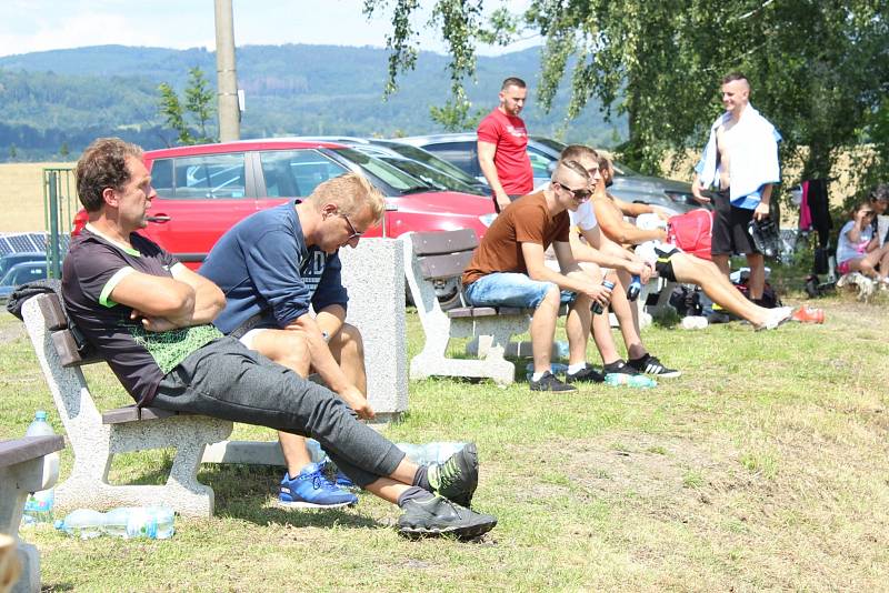 Benefiční fotbalový turnaj Skalice Celebrity Open Cup se víc než vydařil. Sedmý ročník akce vynesl rekordní sumu, 50 000 korun