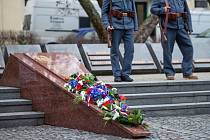 Pietní akt k uctění památky padlých vojáků na náměstí Osvobození v České Lípě. Archivní foto