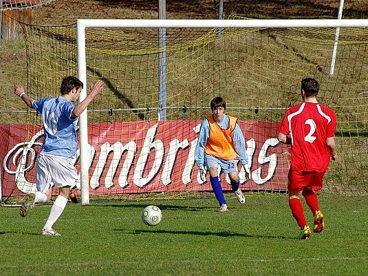 Vedoucí Stráž pod Ralskem porazila tým Loko Česká Lípa 4:0.