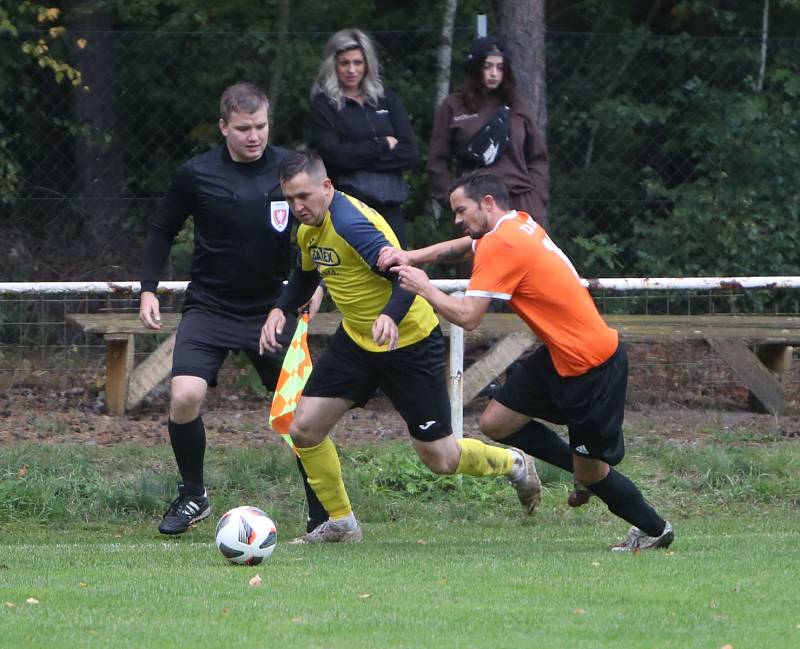 I.B třída, západ: Jestřebí - Dubnice 6:1.