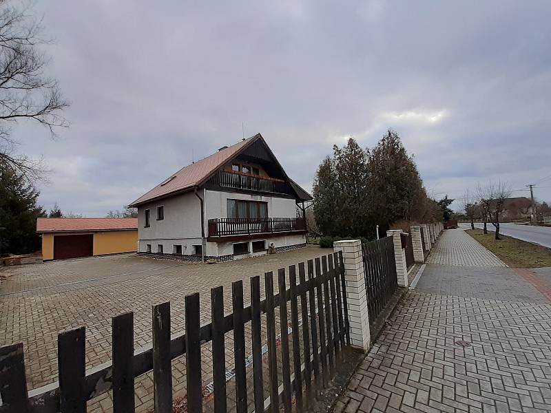 Dům v Zákupech na Českolipsku, kde Ivan Roubal zavraždil taxikáře.