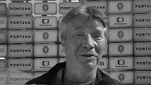 Pavel Sehnal, trenér FK Cvikov, nečekaně zemřel v sobotu 13. dubna. Letos oslavil 60. narozeniny.