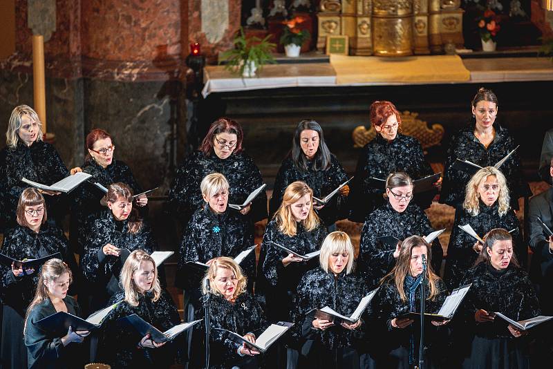 Závěrečný koncert festivalu Lípa Musica hostil v českolipské bazilice Všech svatých Český filharmonický sbor Brno.