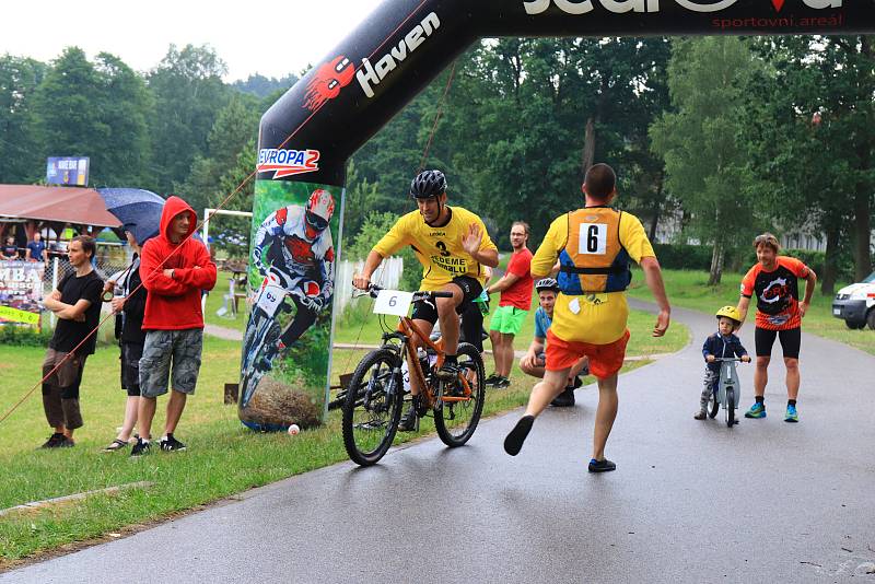 Třetí ročník štafetového závodu Challenge Cup.