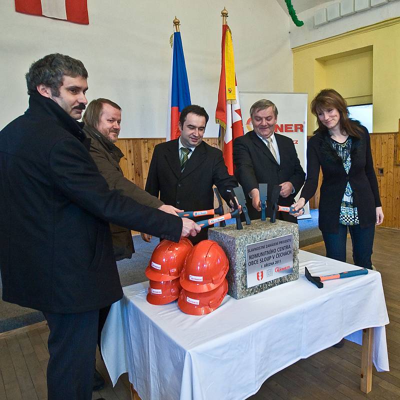 Rekonstrukce změnila Národní dům ve Sloupu v Čechách v moderní Komunitní centrum