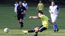 Kamenice (žlutozelené dresy) doma porazila Stráž nad Nisou 3:0.