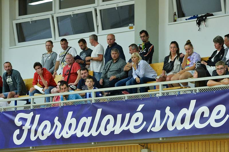 Florbalisté České Lípy porazili Karlovy Vary a postupují do další fáze pohárové soutěže.