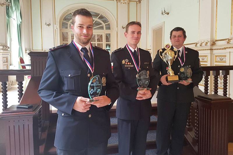 V pátek 10. května 2019 se v Liberci uskutečnil již XIII. ročník soutěže dopravních policistů v řízení křižovatky pokyny policisty.