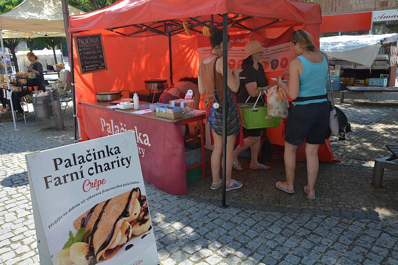 Trh v historickém duchu oživil rozpálené centrum Lípy