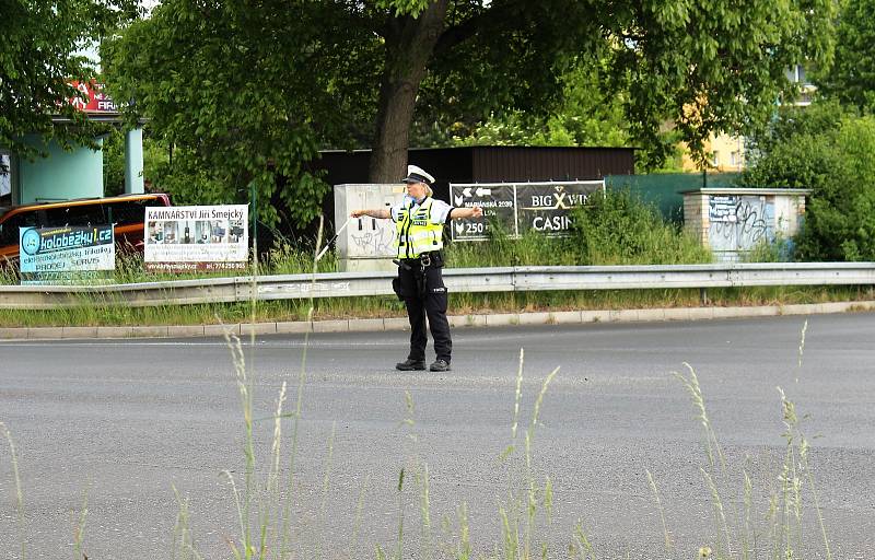 14. ročník krajské soutěže dopravních policistů v řízení provozu na křižovatce pokyny policisty.