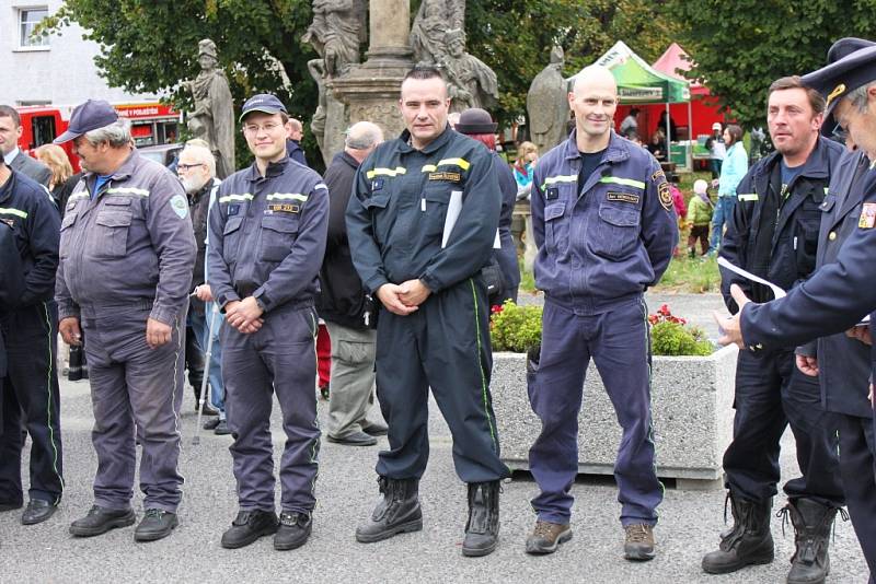 Sobotní oslavy 145. výročí Sboru dobrovolných hasičů ve Stráži pod Ralskem. 