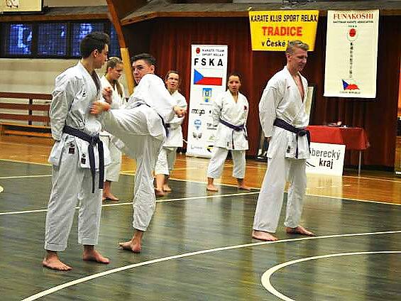 Sport Relax pořádal seminář s názvem Karate nás baví.