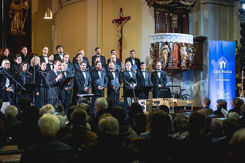 Závěrečný koncert festivalu Lípa Musica hostil v českolipské bazilice Všech svatých Český filharmonický sbor Brno.