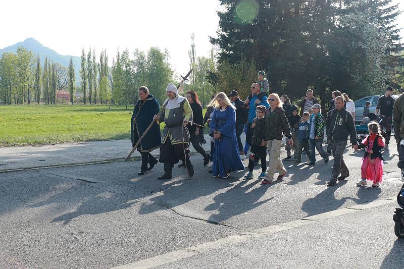 Pálení čarodějnic ve Stráži pod Ralskem.