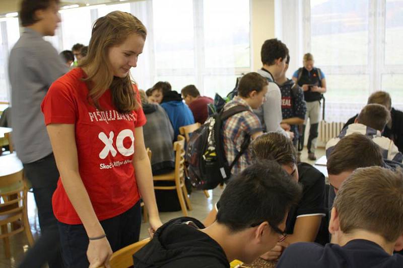 Studenti z jedenácti škol se ve čtvrtek zúčastnili oblastního kola tradičního turnaje pIšQworek. 