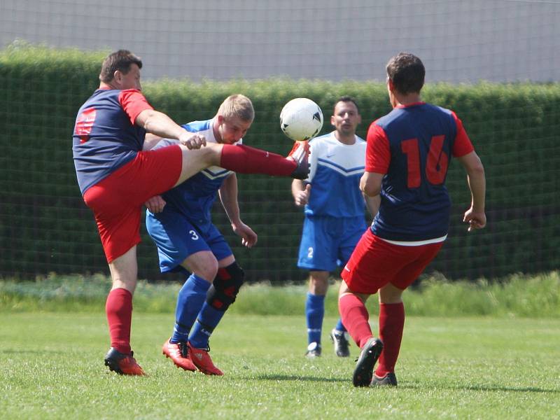 Okresní přebor: Sosnová - Kravaře 0:9 (0:4).