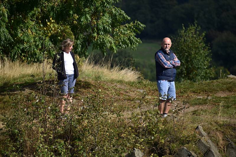 Panská skála u Kamenického Šenova se ocitla poslední zářijový víkend v obležení turistů.