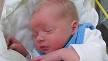 Rodičům Martině a Janovi Koleňákovým z Mimoně se ve středu 28. prosince ve 2:15 hodin narodil syn Dominik Koleňák. Měřil 50 cm a vážil 3,24 kg. 