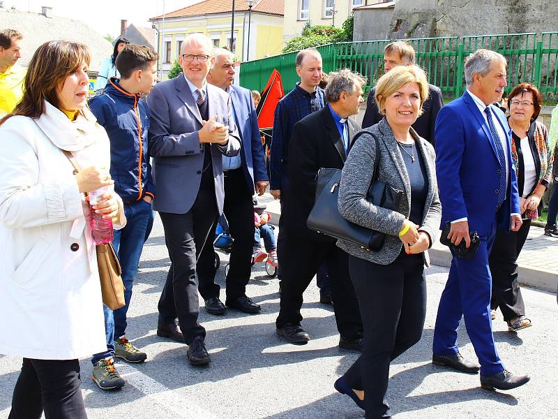 Úrodu a sklizeň oslavili o víkendu v Brništi tradičními Dožínkami.