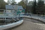 Přísným evropským normám vyhovuje čistička odpadních vod v Žandově, a to díky právě ukončené kompletní modernizaci technologií i samotného objektu.