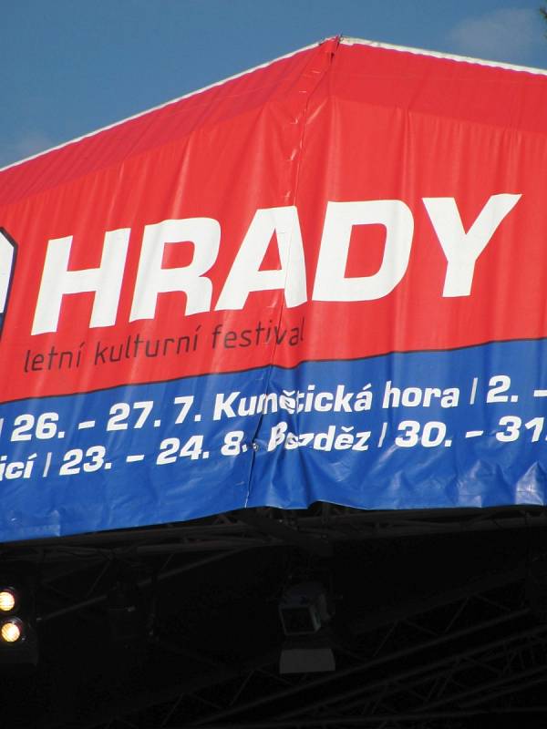 Festival České hrady na Bezdězu.