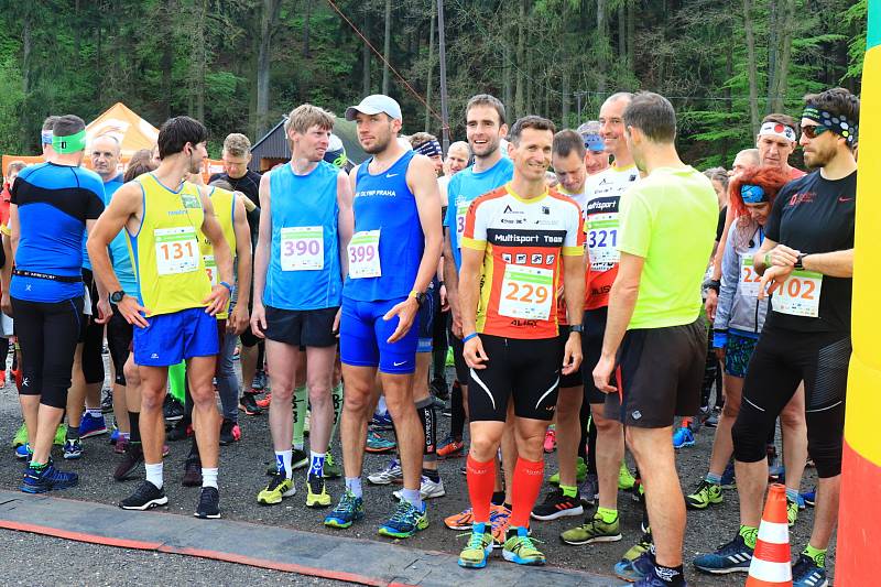 V Brništi odstartoval šestý ročník běžeckého závodu Brnišťský půlmaraton.