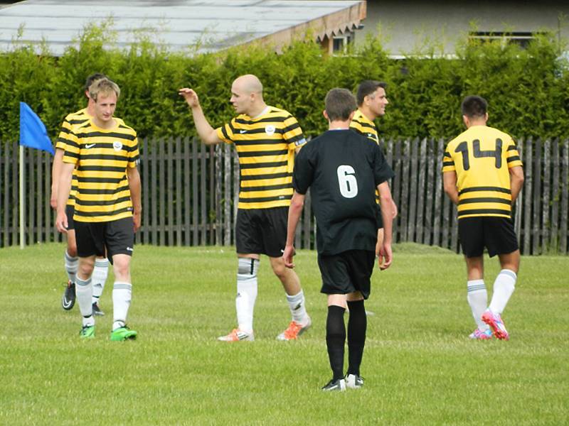 Holany - Kravaře 6:1 (3:1). 