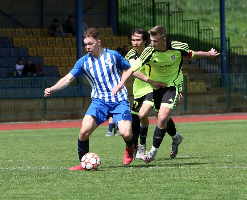 Starší dorostenci českolipského Arsenalu v letošní divizní sezoně.