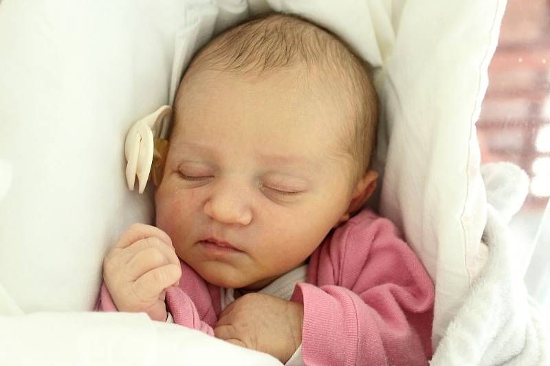 Rodičům Antonii Gergelyové a Tomáši Burdovi z Varnsdorfu se v úterý 27. září v 11:43 hodin narodila dcera Emílie Burdová. Měřila 49 cm a vážila 3,51 kg.