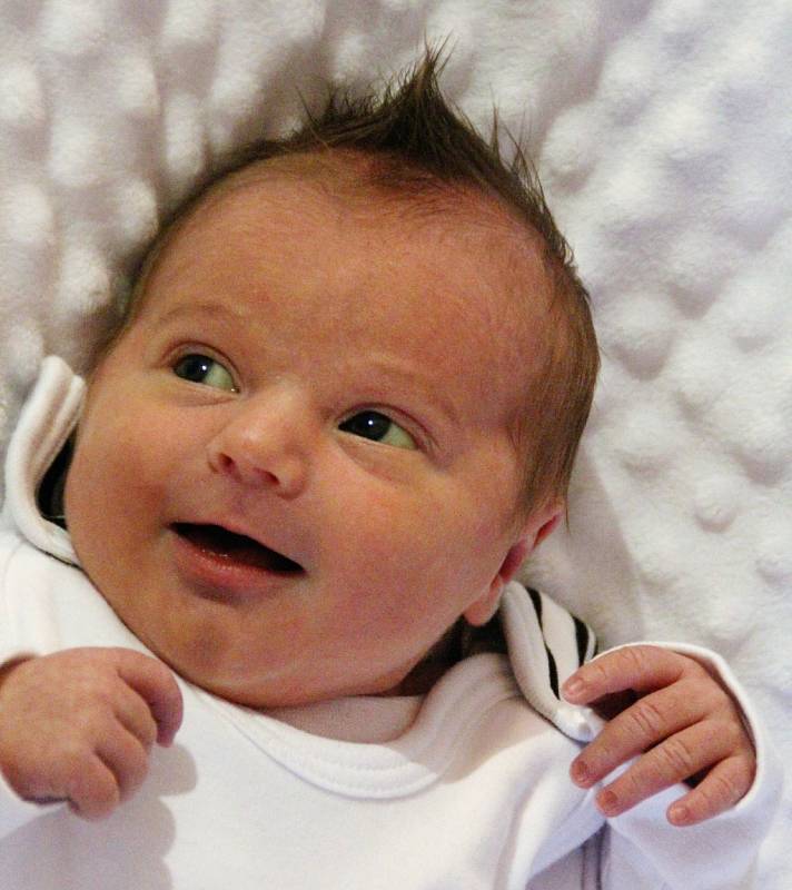 Rodičům Petře a Josefovi Zhorným se v pátek 23. prosince v 11:27 hodin narodila dcera Lea Zhorná. Měřila 51 cm a vážila 3,48 kg.