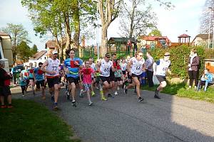 Společný start Běhu Kamenických Šenovem na 5 a 10 km.