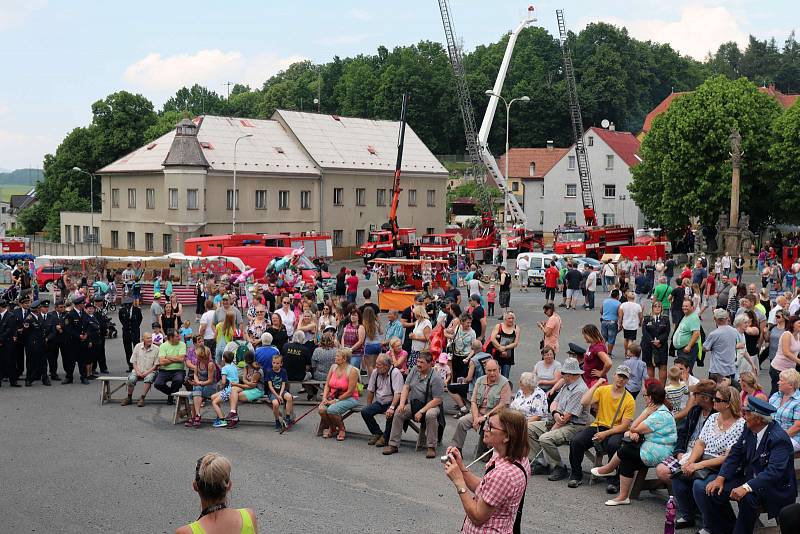 Hasiči ze Stráže pod Ralskem oslavili 150. výročí založení sboru.