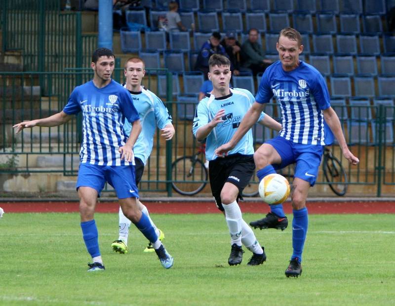 Příprava: Česká Lípa (pruhované dresy) - Vilémov 7:0 (4:0).