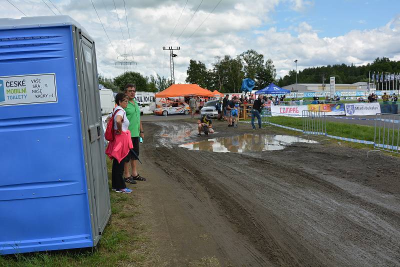 Rally Bohemia na autodromu v Sosnové v pátek 9. července.