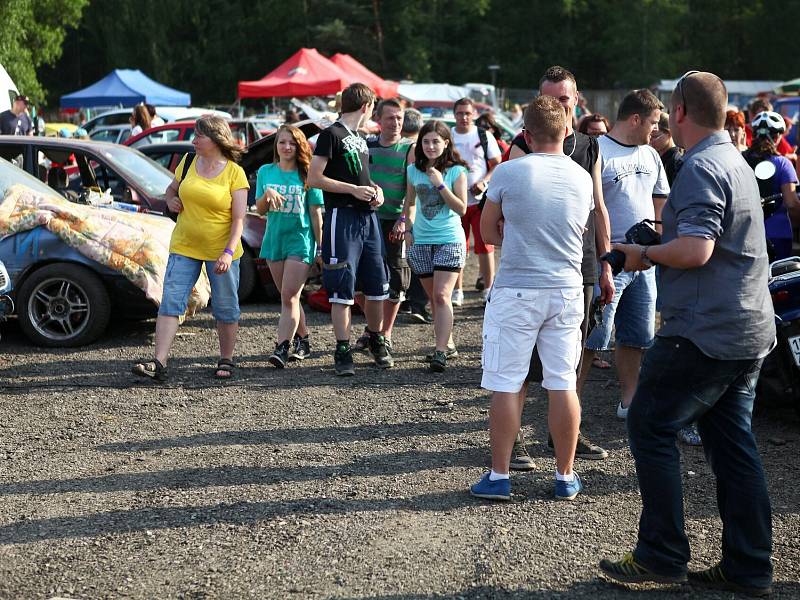 Destruction derby na autodromu. Den druhý.