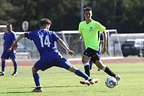 Fotbalisté Arsenalu Česká Lípa B (světlé dresy) doma porazili Horní Polici 5:0.