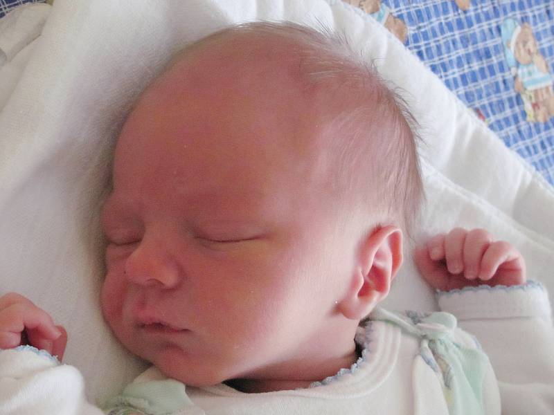 Mamince Karolíně Korcové z Mimoně se 24. listopadu ve 23:59 hod. narodil syn Samuel Korec. Měřil 47 cm a vážil 2,53 kg.