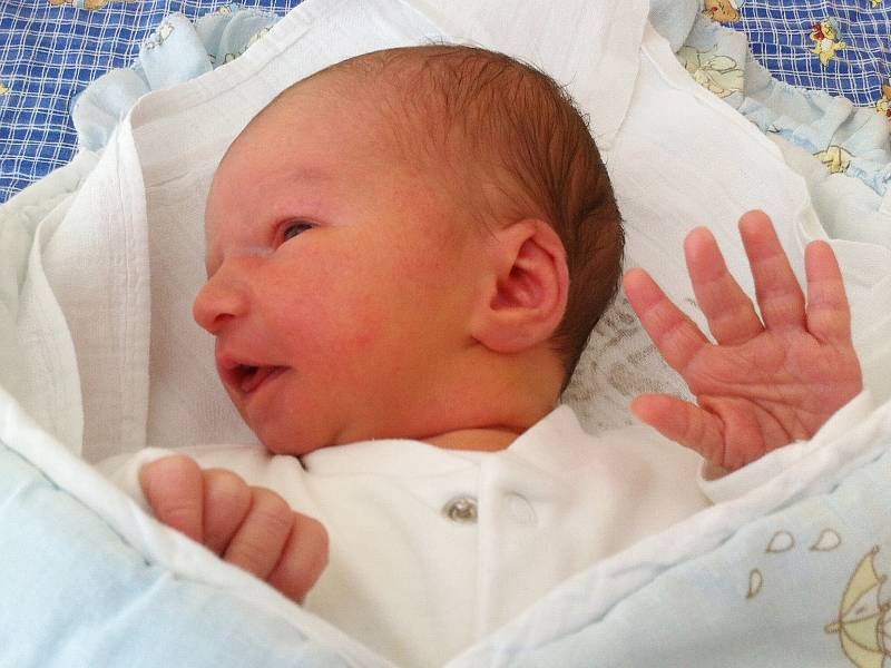 Mamince Lucii Stehnové ze Zákup se v pátek 8. srpna narodil syn Vojtěch Stehno. Měřil 52 cm a vážil 3,46 kg.