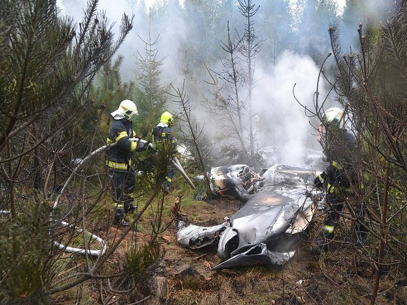 Poblíž Stráže pod Ralskem havarovalo malé letadlo typu Cessna.