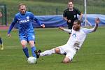 Fotbal, divize B: Česká Lípa (modré dresy) porazila Louny 6:1.