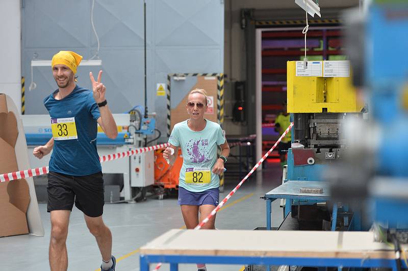 Šestého ročníku závodu City Cross Run&Walk Česká Lípa se zúčastnilo přes 700 běžců.