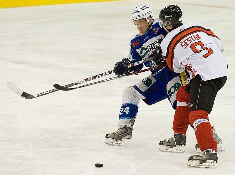 V prvním zápase úvodního kola play off druhé hokejové ligy podlehli jablonečtí Vlci týmu Predators Česká Lípa 3:5.