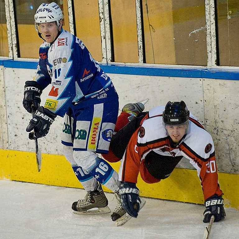 V prvním zápase úvodního kola play off druhé hokejové ligy podlehli jablonečtí Vlci týmu Predators Česká Lípa 3:5.