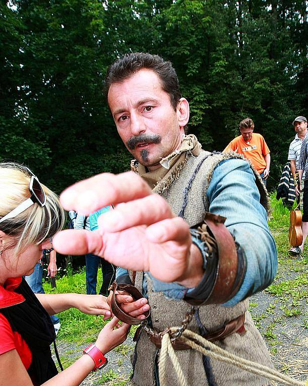 Pohádka Tajemství staré bambitky se natáčela v roce 2011 také na zámku Lemberk.