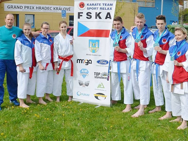  Českolipský karate klub Sport Relax reprezentoval Českou republiku a město Č. Lípa na Světovém poháru v Hradci Králové, nejprestižnější akci v ČR. 