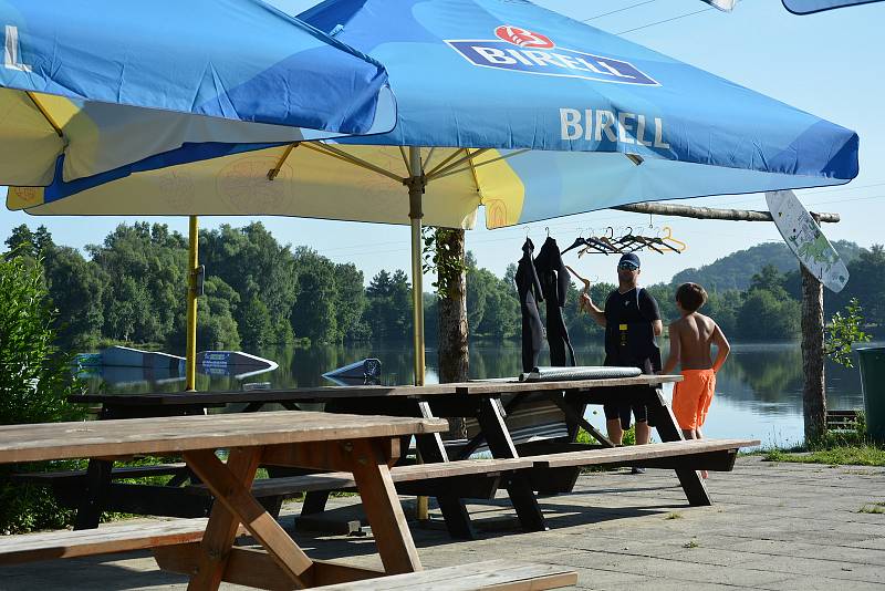 Přírodní koupaliště a vodní park v České Lípě - Dubici.