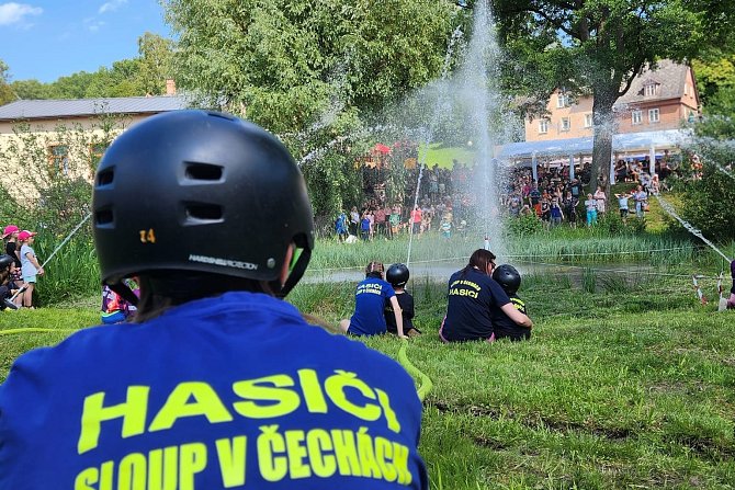 Dětští hasiči ze Sloupu v Čehách.