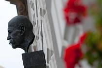 Veřejné setkání u busty T. G. Masaryka.