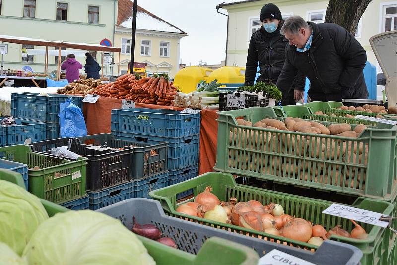 Farmářské trhy v České Lípě.