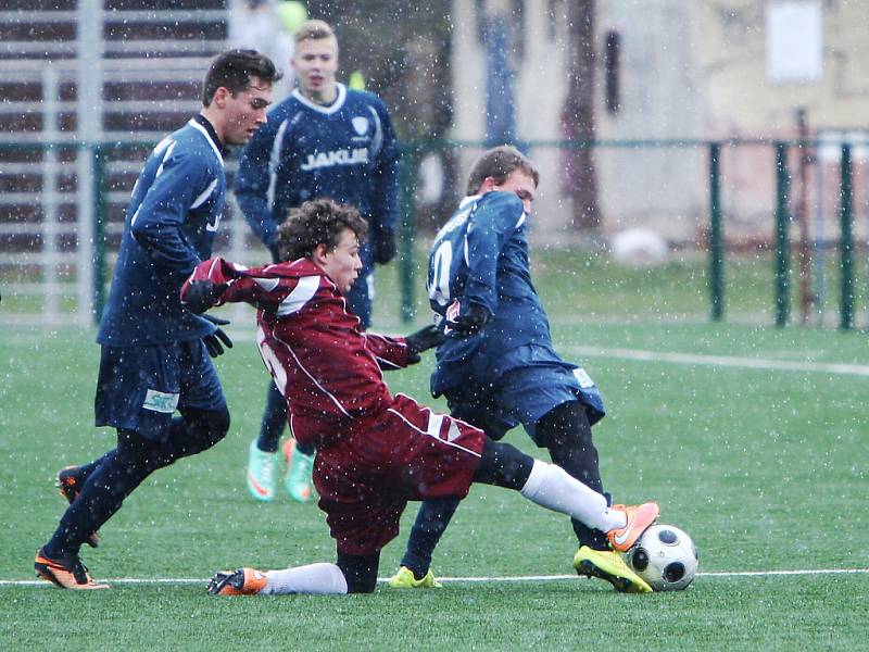  V prvním přátelském zápase letošní zimní přípravy inkasovali českolipští fotbalisté čtyři góly od Mnichova Hradiště.